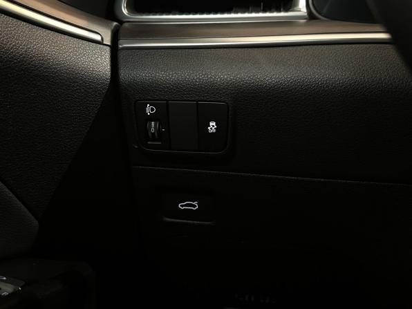 Kia K5 III с пробегом 2025 года, цена 3 699 990 рублей, 13989 км, седан, Автокод Объявления