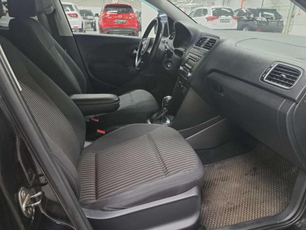 Volkswagen Polo V с пробегом 2012 года, цена 715 000 рублей, 192369 км, седан, Автокод Объявления