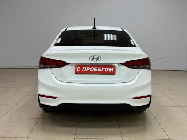 Hyundai Solaris II с пробегом 2017 года, цена 1 280 000 рублей, 107033 км, седан, Автокод Объявления