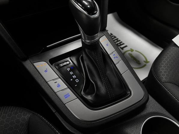 Hyundai Elantra VI (AD) с пробегом 2018 года, цена 1 545 000 рублей, 120429 км, седан, Автокод Объявления