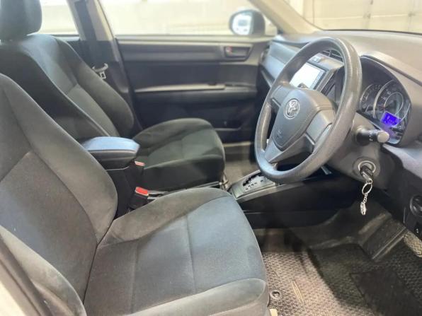 Toyota Corolla XI (E160 E170) Рестайлинг 2 с пробегом 2018 года, цена 1 199 000 рублей, 98880 км, седан, Автокод Объявления