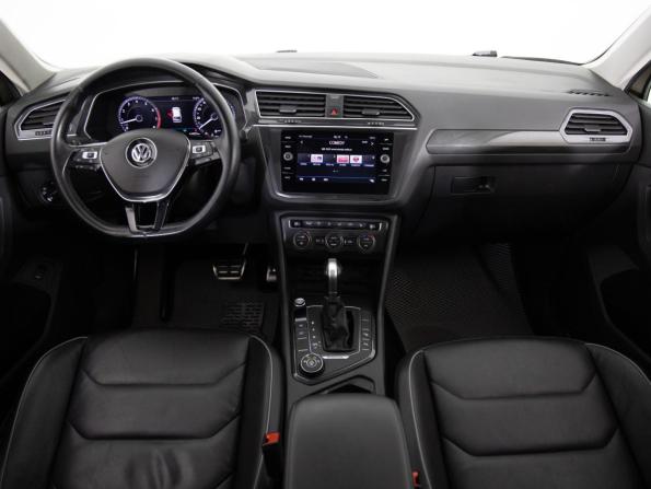 Volkswagen Tiguan II с пробегом 2018 года, цена 2 199 000 рублей, 149391 км, внедорожник, Автокод Объявления