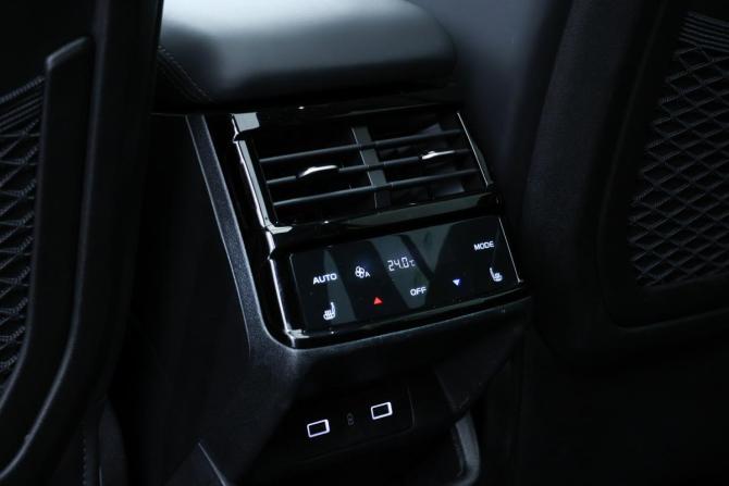 Geely Monjaro I с пробегом 2024 года, цена 3 490 000 рублей, 24120 км, внедорожник, Автокод Объявления