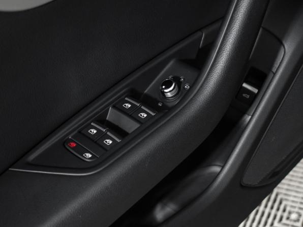 Audi A4 V (B9) с пробегом 2019 года, цена 2 669 000 рублей, 71500 км, седан, Автокод Объявления