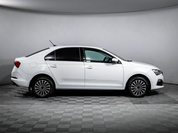 Skoda Rapid II с пробегом 2021 года, цена 1 570 000 рублей, 83214 км, лифтбек, Автокод Объявления