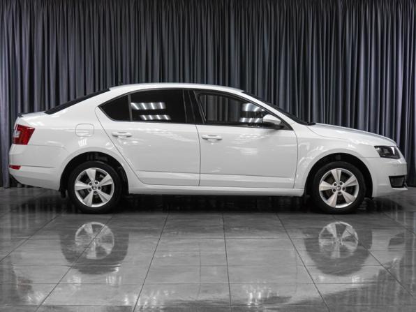 Skoda Octavia III (A7) с пробегом 2016 года, цена 1 599 000 рублей, 122156 км, лифтбек, Автокод Объявления