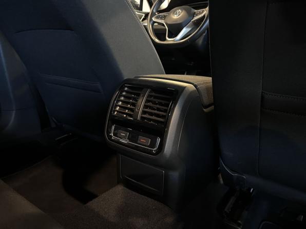 Volkswagen Passat B8 Рестайлинг с пробегом 2020 года, цена 2 425 000 рублей, 85672 км, седан, Автокод Объявления