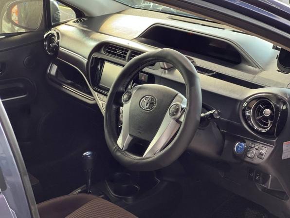 Toyota Aqua I Рестайлинг с пробегом 2014 года, цена 960 000 рублей, 161002 км, хэтчбек, Автокод Объявления