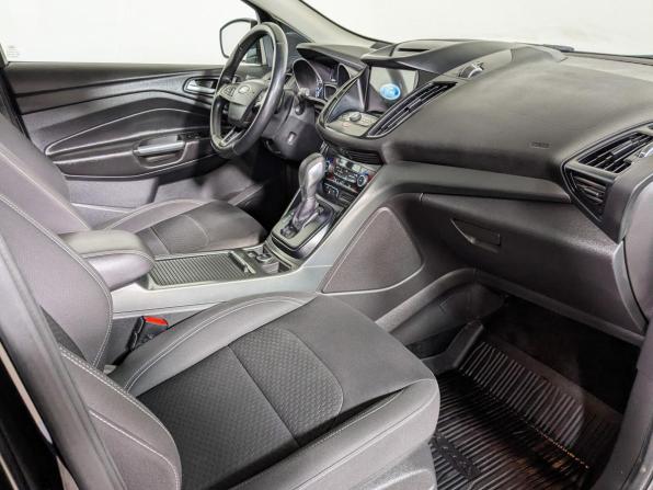 Ford Kuga II Рестайлинг с пробегом 2018 года, цена 1 599 000 рублей, 131000 км, внедорожник, Автокод Объявления