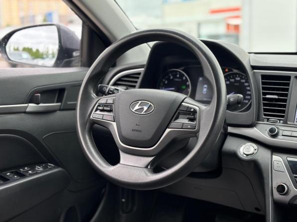 Hyundai Avante VI Рестайлинг с пробегом 2018 года, цена 1 635 000 рублей, 159417 км, седан, Автокод Объявления