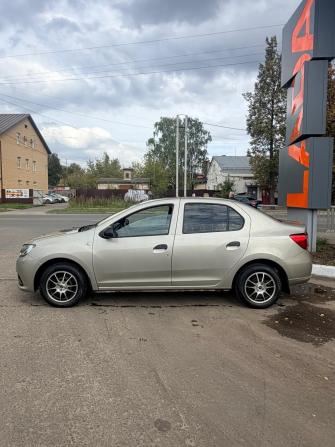 Renault Logan II с пробегом 2015 года, цена 500 000 рублей, 84000 км, седан, Автокод Объявления