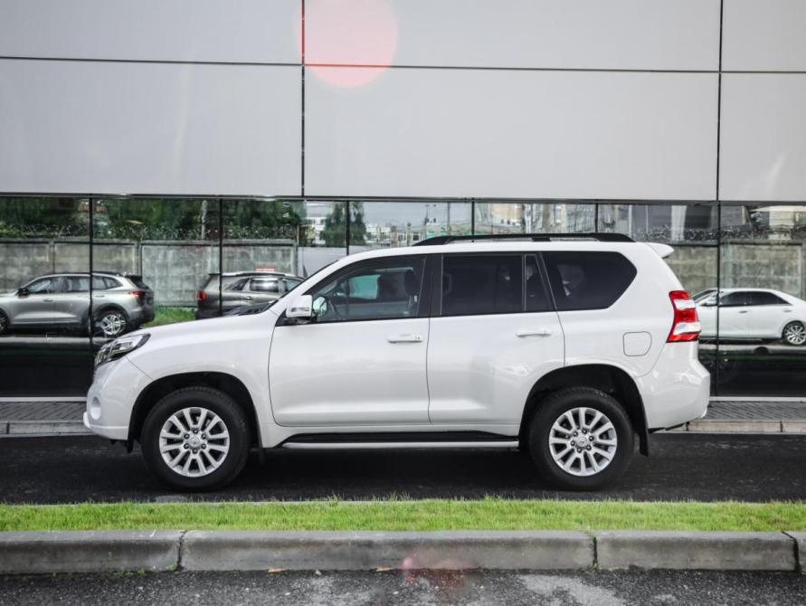 Toyota Land Cruiser Prado 150 Series Рестайлинг 1 Санкт-Петербург  - изображение 10