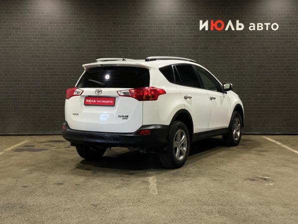 Toyota RAV4 IV (XA40) с пробегом 2015 года, цена 1 750 000 рублей, 200010 км, внедорожник, Автокод Объявления