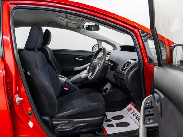 Toyota Prius III Рестайлинг (XW30) с пробегом 2012 года, цена 1 165 000 рублей, 134000 км, лифтбек, Автокод Объявления