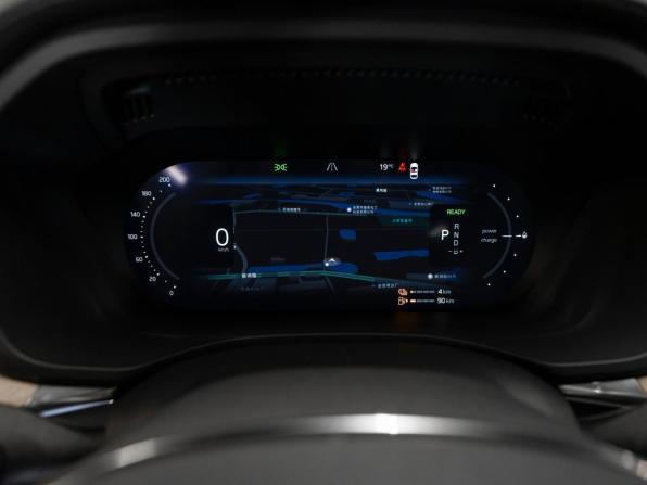 Volvo XC60 II Рестайлинг 2 с пробегом 2025 года, цена 7 450 000 рублей, 633 км, внедорожник, Автокод Объявления