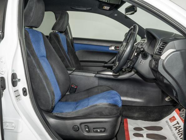 Lexus CT I Рестайлинг с пробегом 2014 года, цена 1 395 000 рублей, 170022 км, хэтчбек, Автокод Объявления