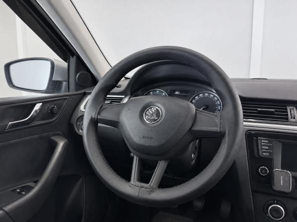 Skoda Rapid I с пробегом 2016 года, цена 949 000 рублей, 170378 км, лифтбек, Автокод Объявления