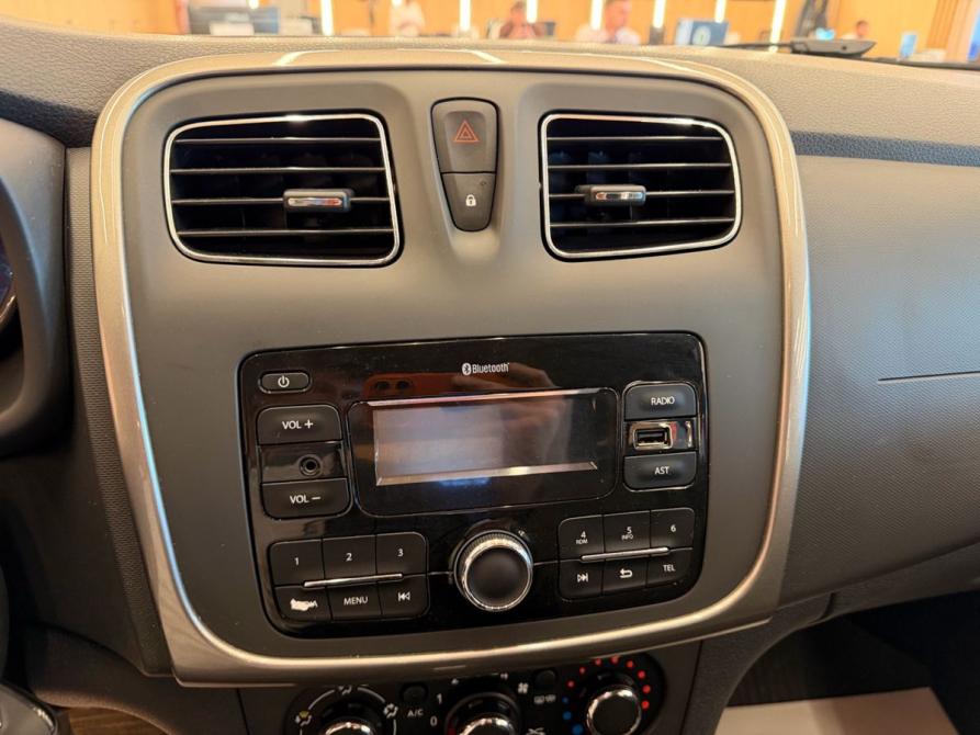 Renault Logan II Рестайлинг Санкт-Петербург  - изображение 11