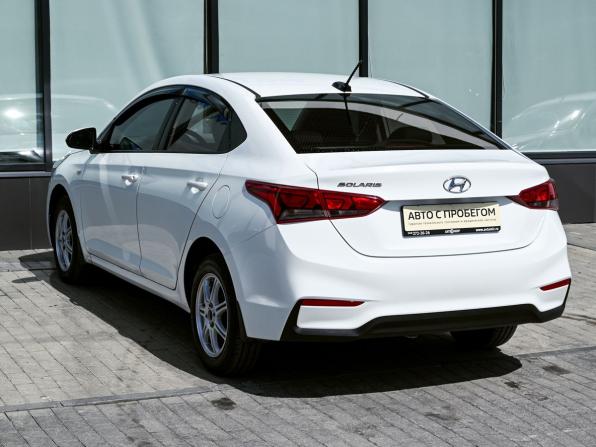 Hyundai Solaris II с пробегом 2018 года, цена 1 029 000 рублей, 140623 км, седан, Автокод Объявления