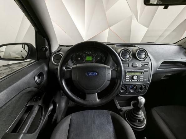 Ford Fiesta Mk5 с пробегом 2006 года, цена 229 000 рублей, 223198 км, хэтчбек, Автокод Объявления