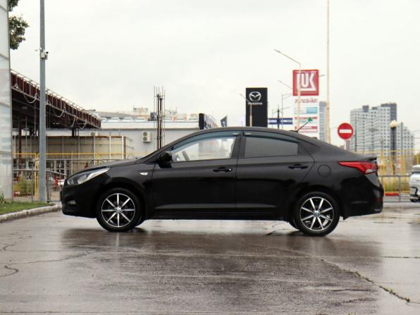 Hyundai Solaris II с пробегом 2017 года, цена 1 200 000 рублей, 155073 км, седан, Автокод Объявления