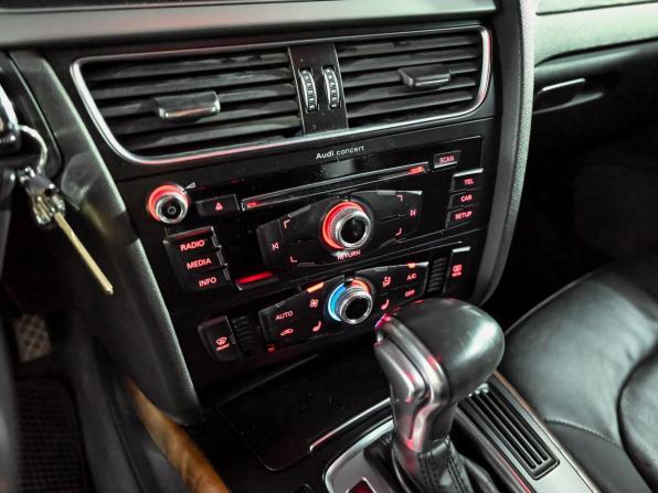 Audi A4 IV (B8) Рестайлинг с пробегом 2014 года, цена 1 580 000 рублей, 177789 км, седан, Автокод Объявления