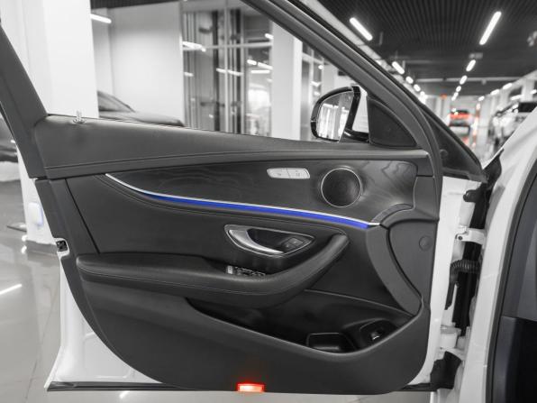 Mercedes-Benz E-Класс V (W213 S213 C238) с пробегом 2018 года, цена 3 300 000 рублей, 144017 км, седан, Автокод Объявления