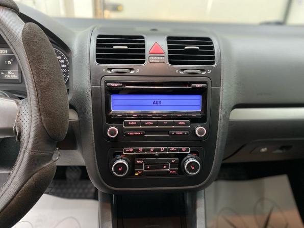 Volkswagen Jetta V с пробегом 2010 года, цена 449 000 рублей, 296198 км, седан, Автокод Объявления