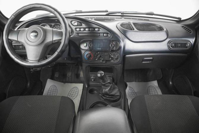 Chevrolet Niva I Рестайлинг с пробегом 2017 года, цена 879 000 рублей, 177486 км, внедорожник, Автокод Объявления