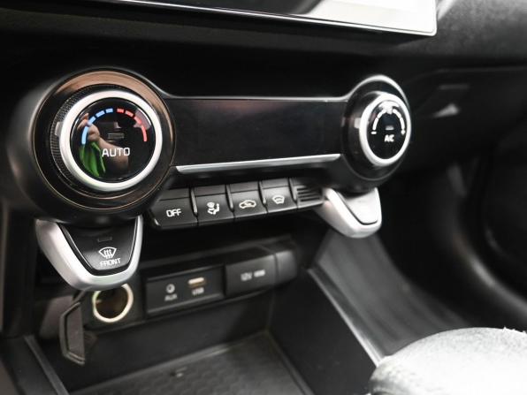 Kia Rio IV с пробегом 2019 года, цена 1 649 500 рублей, 135238 км, седан, Автокод Объявления