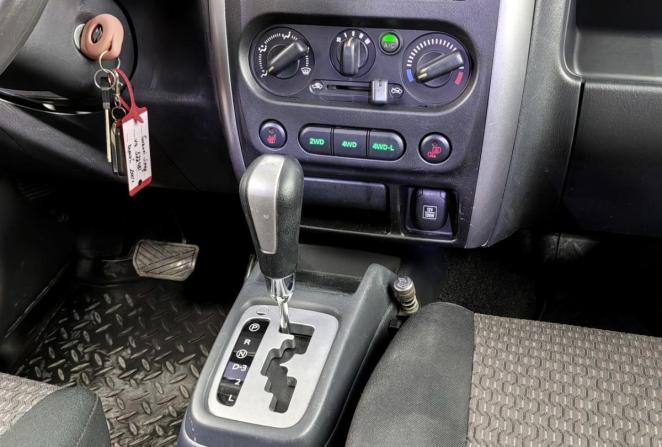 Suzuki Jimny III Рестайлинг 1 с пробегом 2011 года, цена 1 199 000 рублей, 143500 км, внедорожник, Автокод Объявления