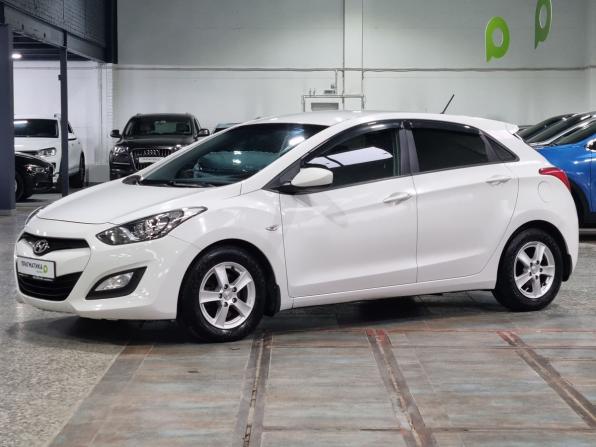Hyundai i30 II с пробегом 2013 года, цена 945 000 рублей, 140032 км, хэтчбек, Автокод Объявления