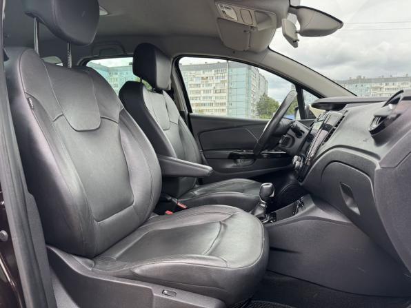 Renault Kaptur I с пробегом 2016 года, цена 1 259 000 рублей, 126957 км, внедорожник, Автокод Объявления