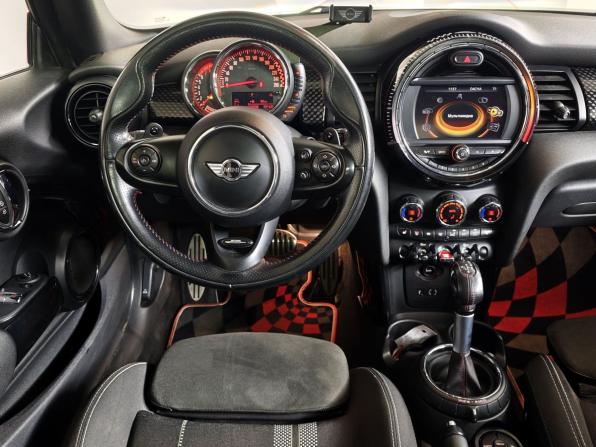 Mini Hatch III (F55/F56) с пробегом 2016 года, цена 1 999 000 рублей, 109694 км, хэтчбек, Автокод Объявления