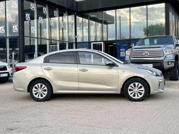 Kia Rio IV с пробегом 2019 года, цена 1 230 000 рублей, 111091 км, седан, Автокод Объявления