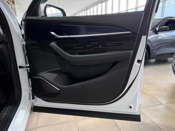 Geely Monjaro I с пробегом 2024 года, цена 3 600 000 рублей, 5112 км, внедорожник, Автокод Объявления