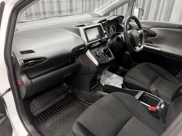 Toyota Wish II с пробегом 2009 года, цена 1 250 000 рублей, 183000 км, минивэн, Автокод Объявления