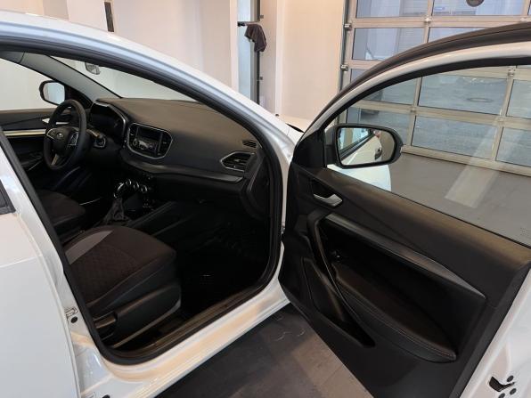 Lada (ВАЗ) Vesta I Рестайлинг (NG) с пробегом 2024 года, цена 1 592 000 рублей, 12498 км, седан, Автокод Объявления
