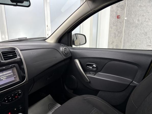 Renault Sandero II с пробегом 2016 года, цена 999 000 рублей, 112329 км, хэтчбек, Автокод Объявления