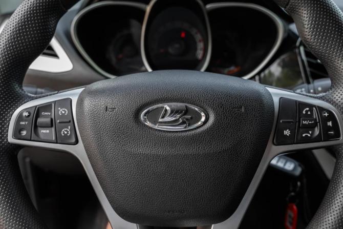 Lada (ВАЗ) Vesta I с пробегом 2018 года, цена 899 000 рублей, 118482 км, универсал, Автокод Объявления