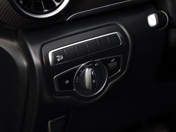 Mercedes-Benz V-Класс III (W447) Рестайлинг с пробегом 2020 года, цена 4 699 000 рублей, 120151 км, минивэн, Автокод Объявления
