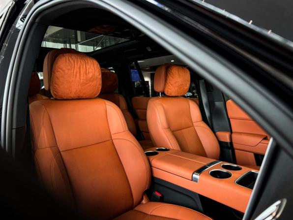 Li Auto (Lixiang) L9 I Рестайлинг с пробегом 2025 года, цена 9 100 000 рублей, 5 км, внедорожник, Автокод Объявления
