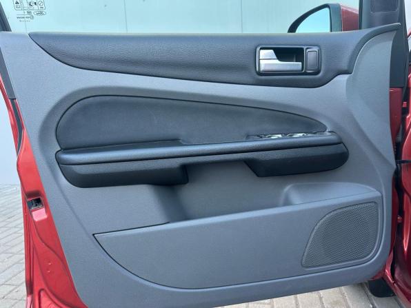 Ford Focus II Рестайлинг с пробегом 2010 года, цена 700 000 рублей, 181000 км, хэтчбек, Автокод Объявления