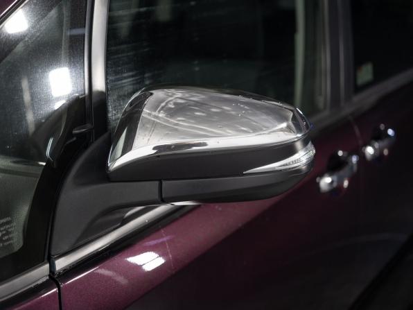 Toyota Voxy III (R80) с пробегом 2014 года, цена 1 990 000 рублей, 192214 км, минивэн, Автокод Объявления