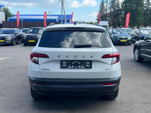 Skoda Karoq I с пробегом 2020 года, цена 2 350 000 рублей, 129000 км, внедорожник, Автокод Объявления