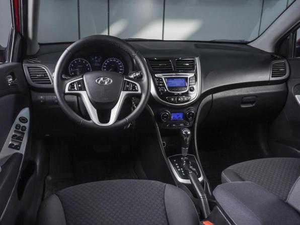 Hyundai Solaris I с пробегом 2012 года, цена 729 000 рублей, 199249 км, хэтчбек, Автокод Объявления