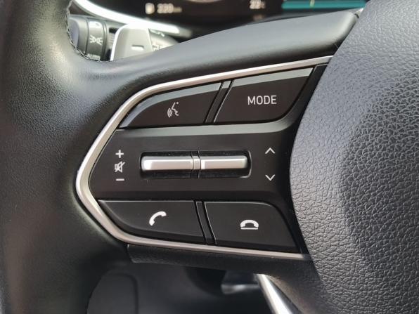 Hyundai Santa Fe IV Рестайлинг с пробегом 2021 года, цена 3 399 000 рублей, 99125 км, внедорожник, Автокод Объявления