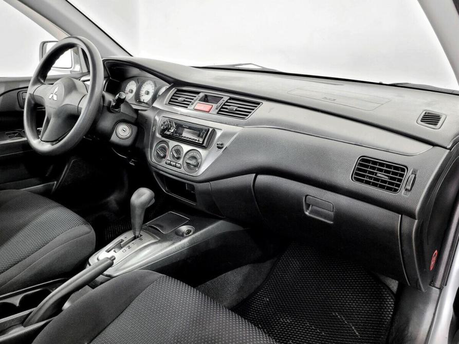 Mitsubishi Lancer IX Рестайлинг Москва  - изображение 11
