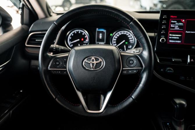 Toyota Camry VIII (XV70) Рестайлинг с пробегом 2021 года, цена 3 250 000 рублей, 61922 км, седан, Автокод Объявления