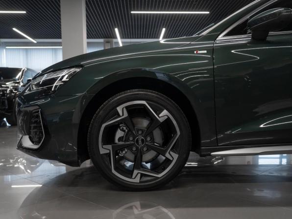 Audi A3 IV (8Y) Рестайлинг с пробегом 2025 года, цена 4 050 000 рублей, 11 км, хэтчбек, Автокод Объявления
